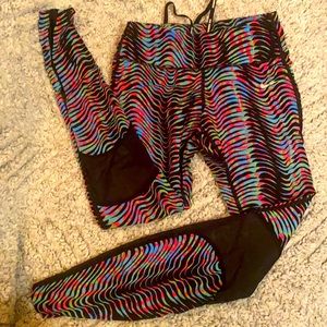 Nike Dri-Fit athletic leggings! Size small, like new